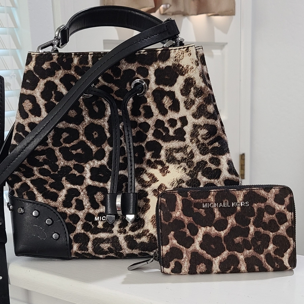 Michael kors purse
